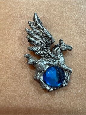 14-Followship foundry 1992 Silver Pegasus Accent Figurine with Blue Glass Orb